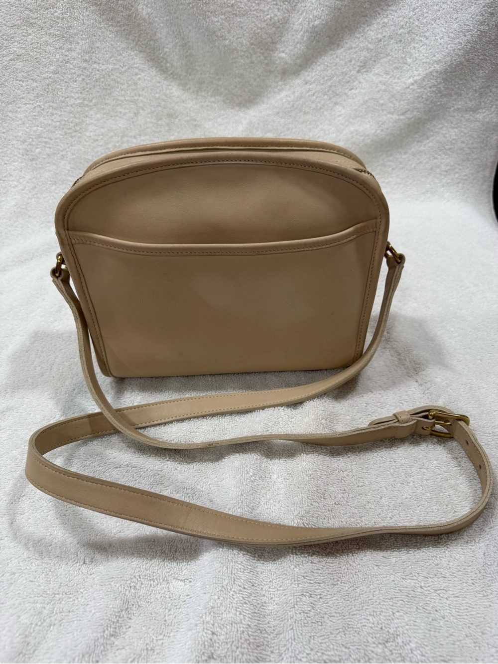 Vintage Coach Abbie Bone Crossbody Bag - Neutral Leather Shoulder Bag